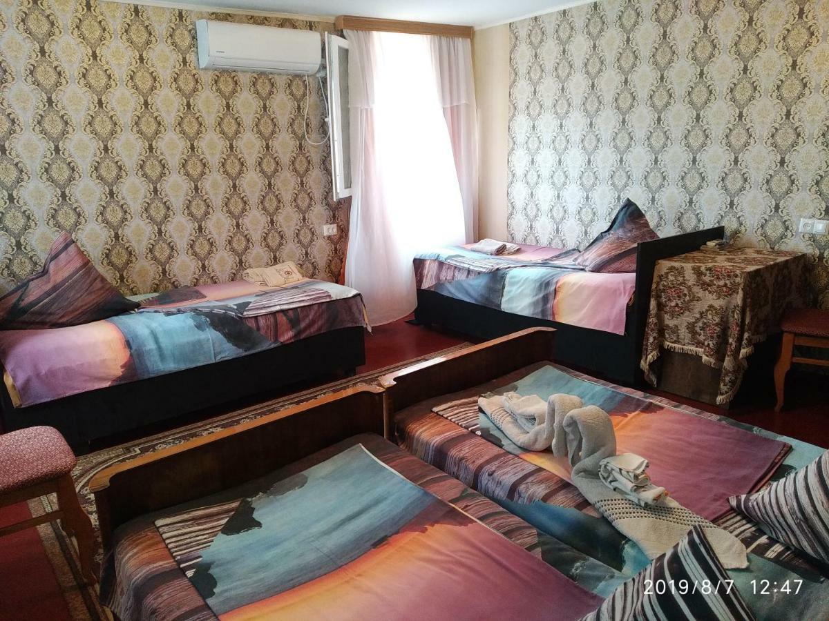 Downtown Guest House كوتايسي المظهر الخارجي الصورة